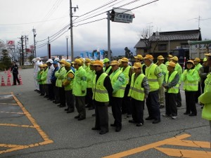 4月12日　入善警察署前での立哨
